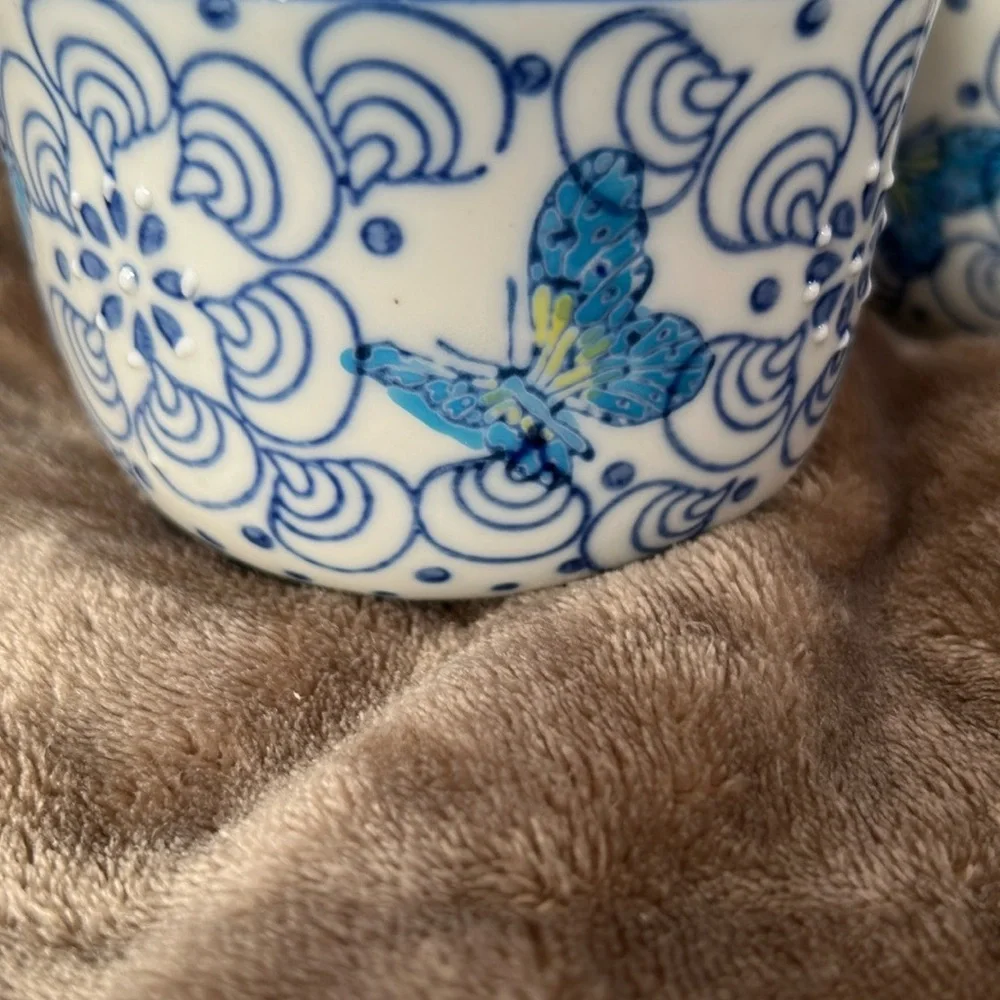Blue and White Ceramic Measuring Cups - Picture 3 of 4